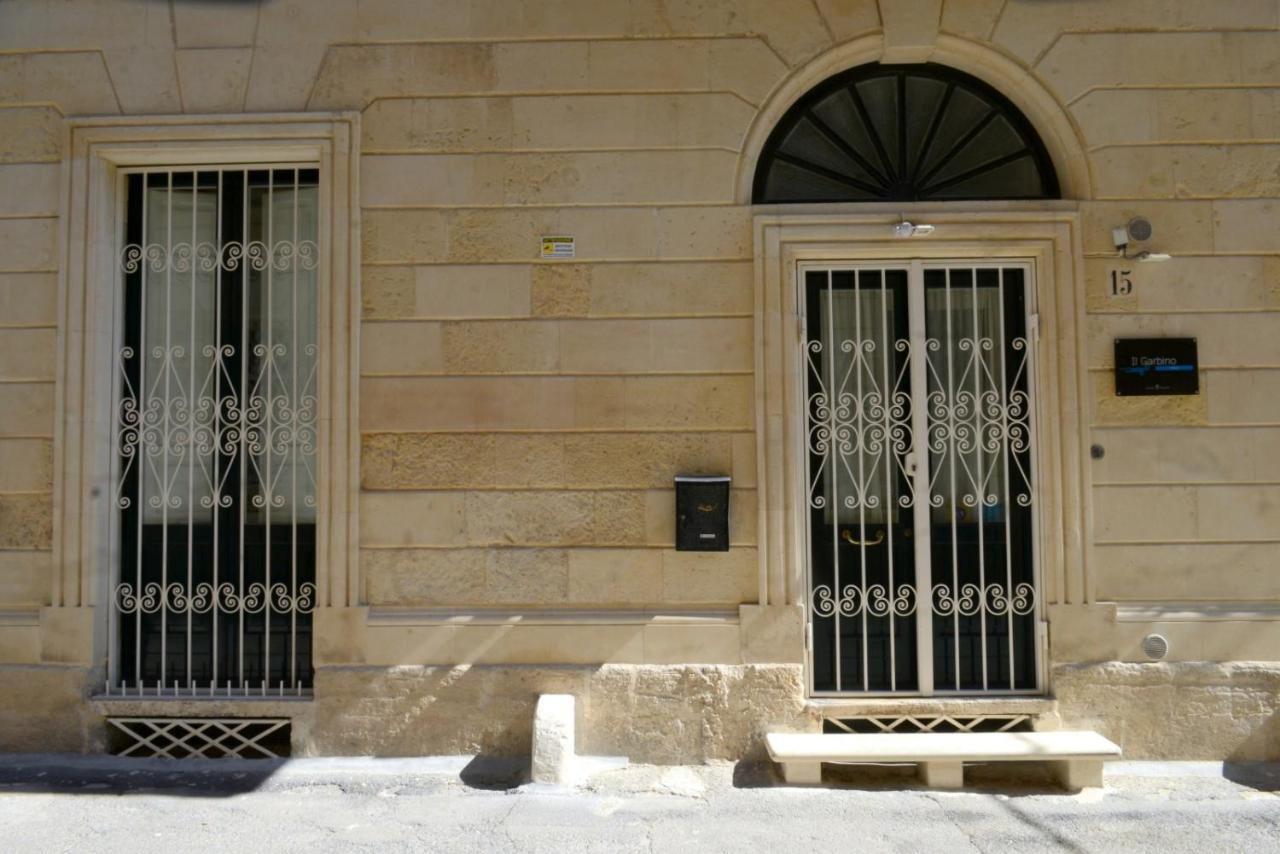 Il Garbino Suite And Apartment Lecce Exterior photo