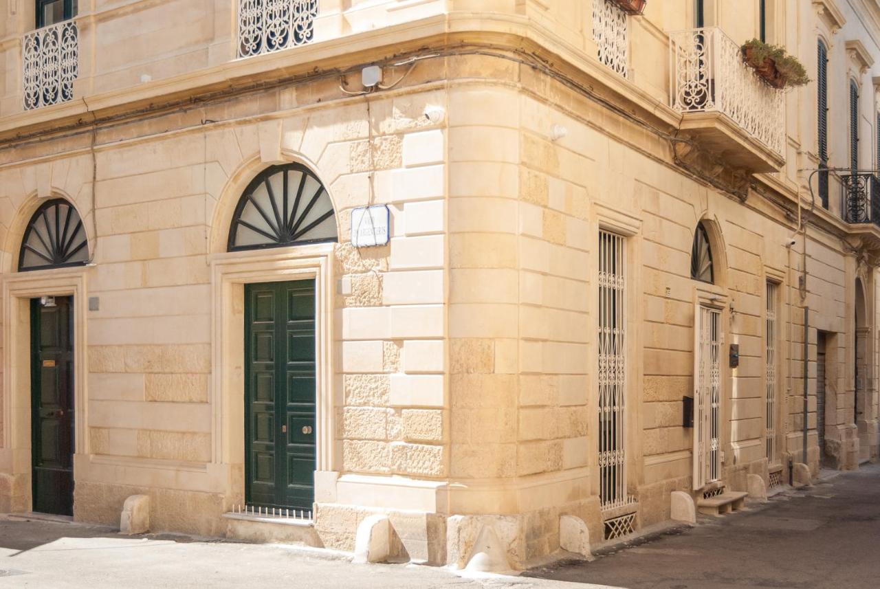 Il Garbino Suite And Apartment Lecce Exterior photo