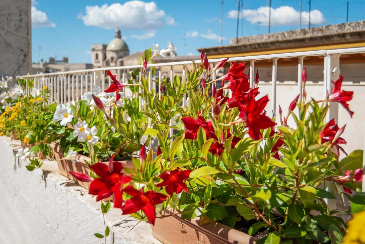 Il Garbino Suite And Apartment Lecce Exterior photo